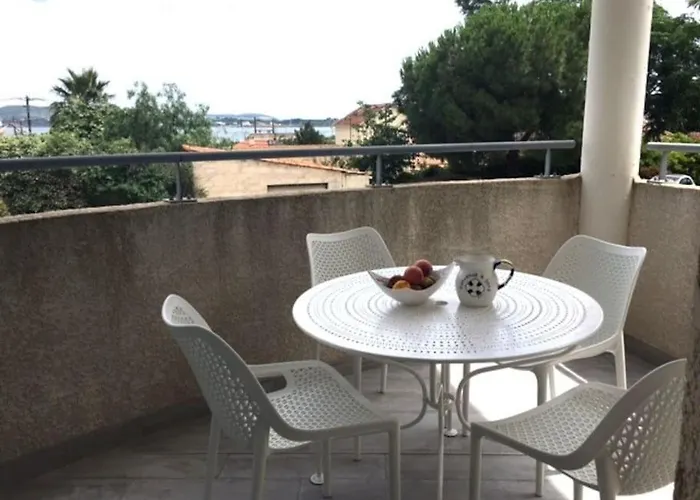 T3 Avec 2 Et Grand Balcon דירה Sète