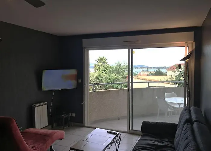 T3 Avec 2 Et Grand Balcon דירה Sète