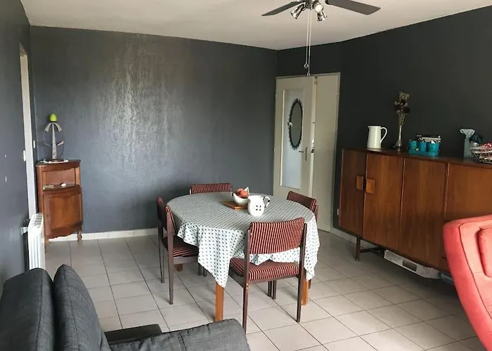 T3 Avec 2 Et Grand Balcon דירה Sète